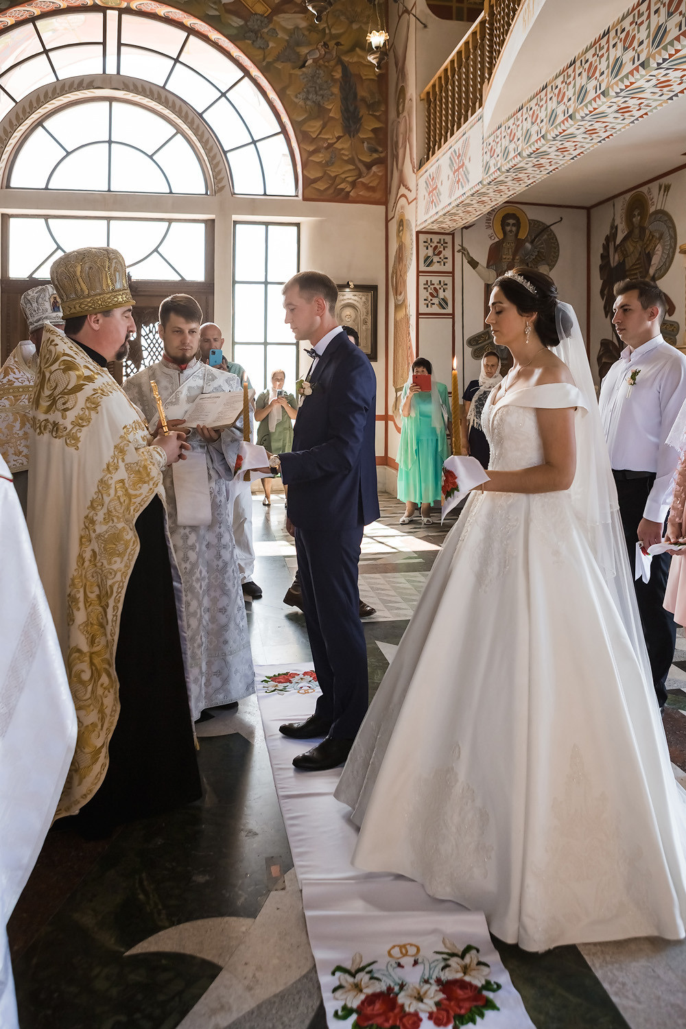 Венчание Петра и Феодосии в Храме-маяке Николая Чудотворца. Свадебный фотограф, фотосъемка в Крыму, Севастополе, Симферополе, Ялте