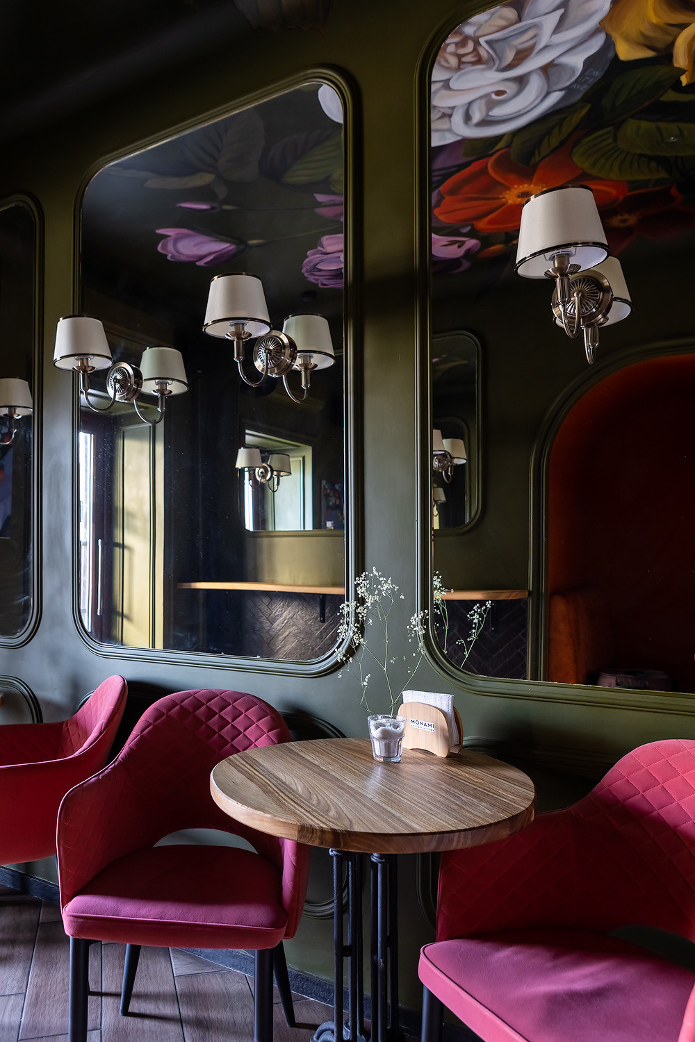 Интерьерная фотосъёмка ресторана Gudini и кафе Mon ami в Севастополе. Свадебный фотограф, фотосъемка в Крыму, Севастополе, Симферополе, Ялте