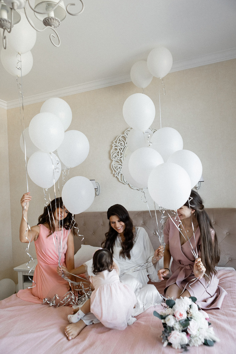 Женя и Настя - свадьба в Гурзуфе в отеле Алтея и Ливадийском дворце. Свадебный фотограф, фотосъемка в Крыму, Севастополе, Симферополе, Ялте