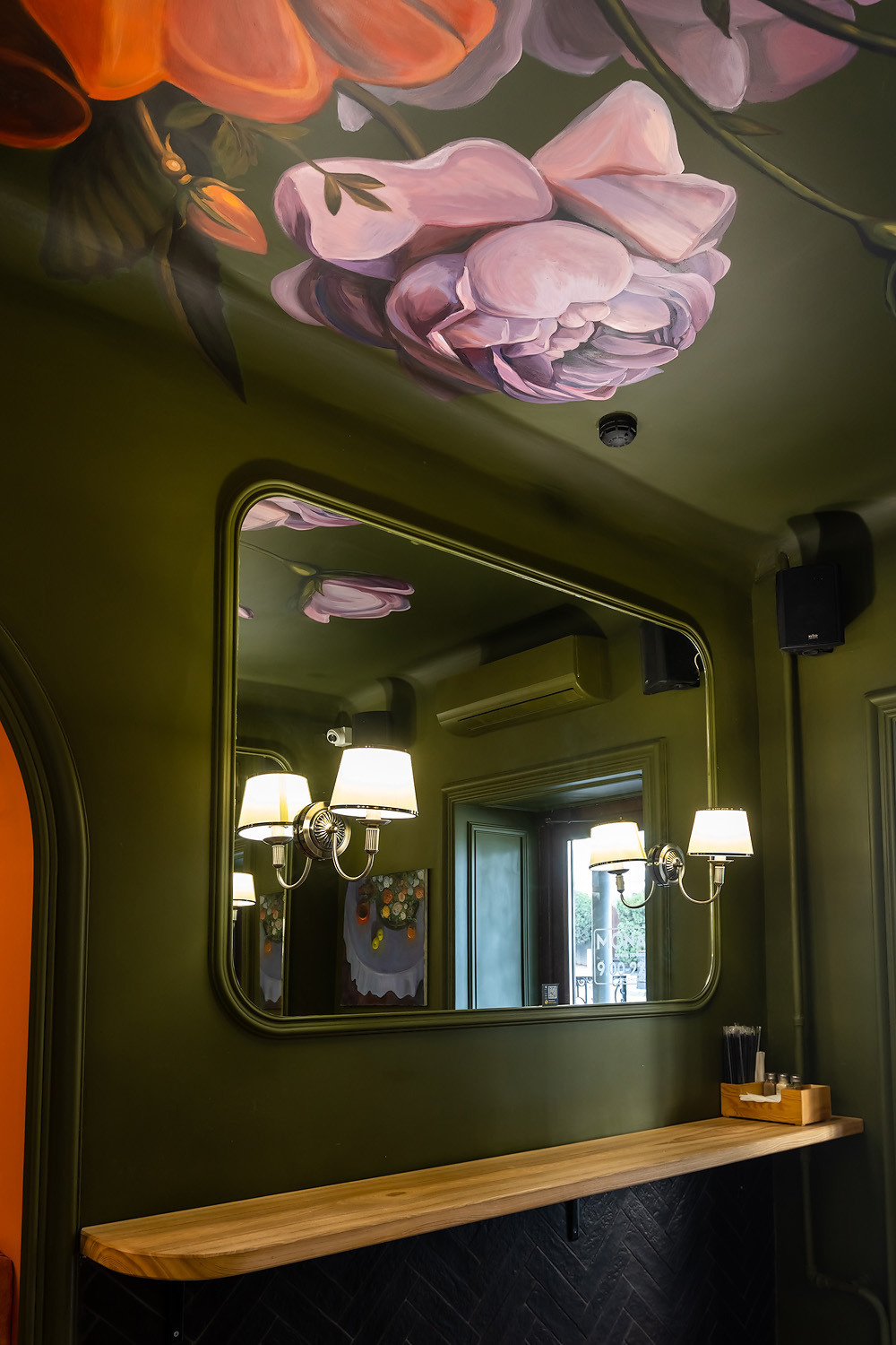 Интерьерная фотосъёмка ресторана Gudini и кафе Mon ami в Севастополе. Свадебный фотограф, фотосъемка в Крыму, Севастополе, Симферополе, Ялте