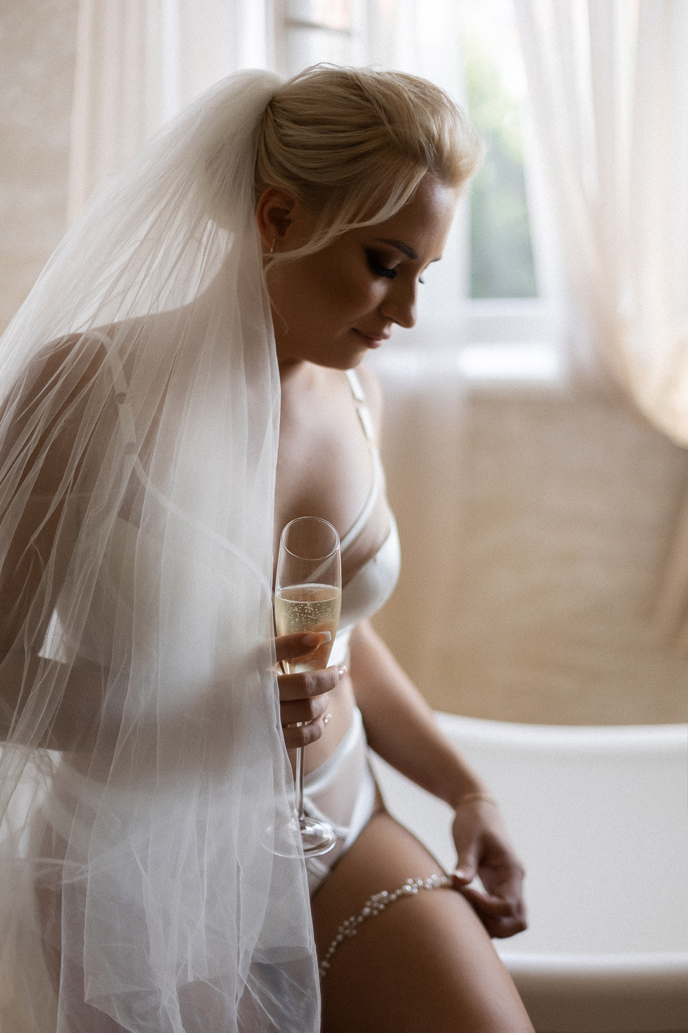 Влад и Ксюша - свадьба для двоих в отеле Превысоковъ. Свадебный фотограф, фотосъемка в Крыму, Севастополе, Симферополе, Ялте