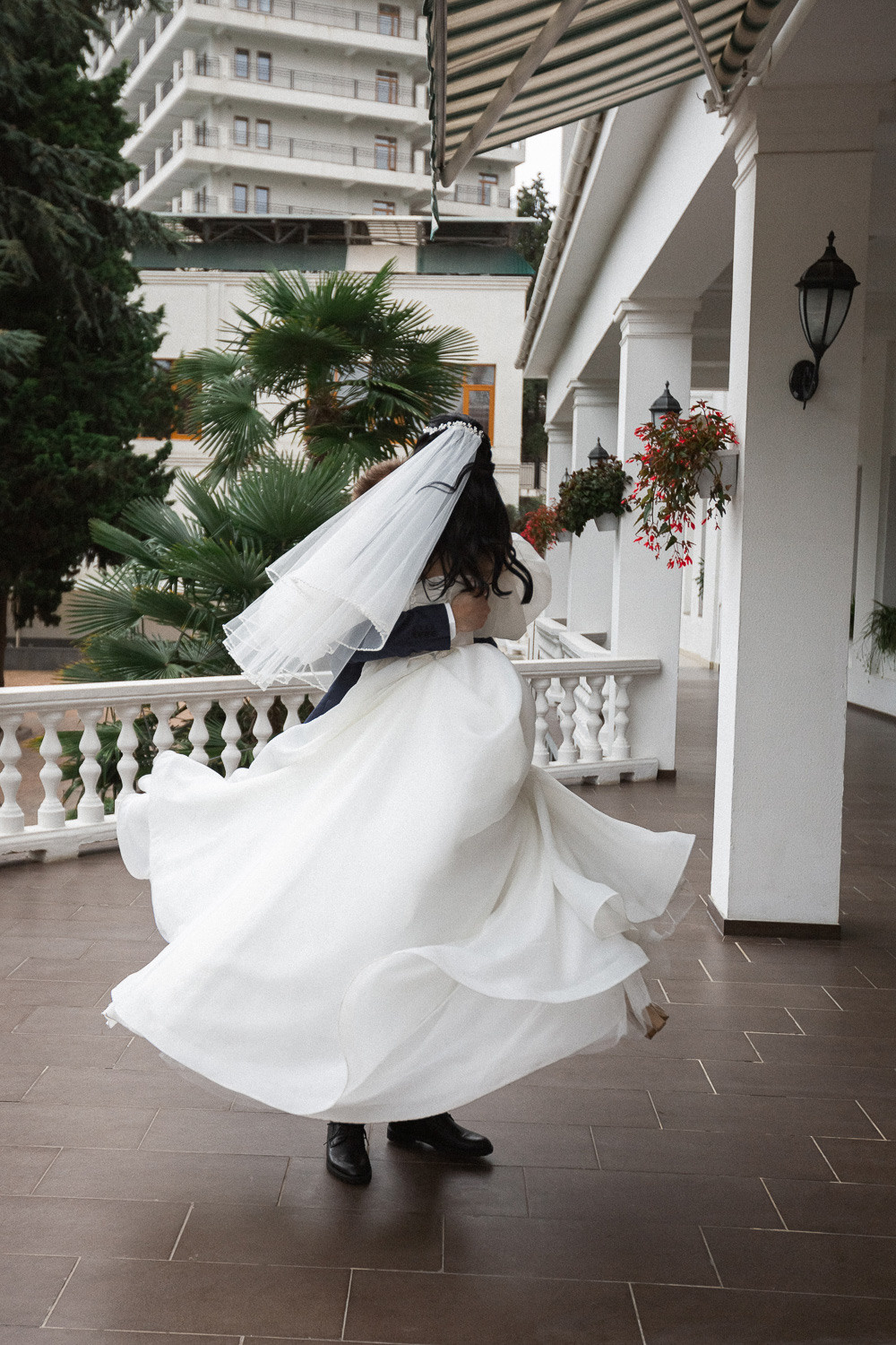 Коля и Катя - свадьба в отеле Ривьера Санрайз в Алуште. Свадебный фотограф, фотосъемка в Крыму, Севастополе, Симферополе, Ялте