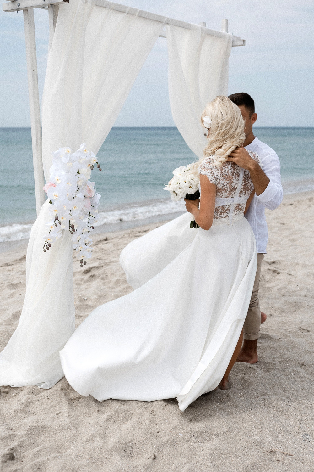 Артём и Мария - свадьба для двоих и выездная церемония. Свадебный фотограф, фотосъемка в Крыму, Севастополе, Симферополе, Ялте