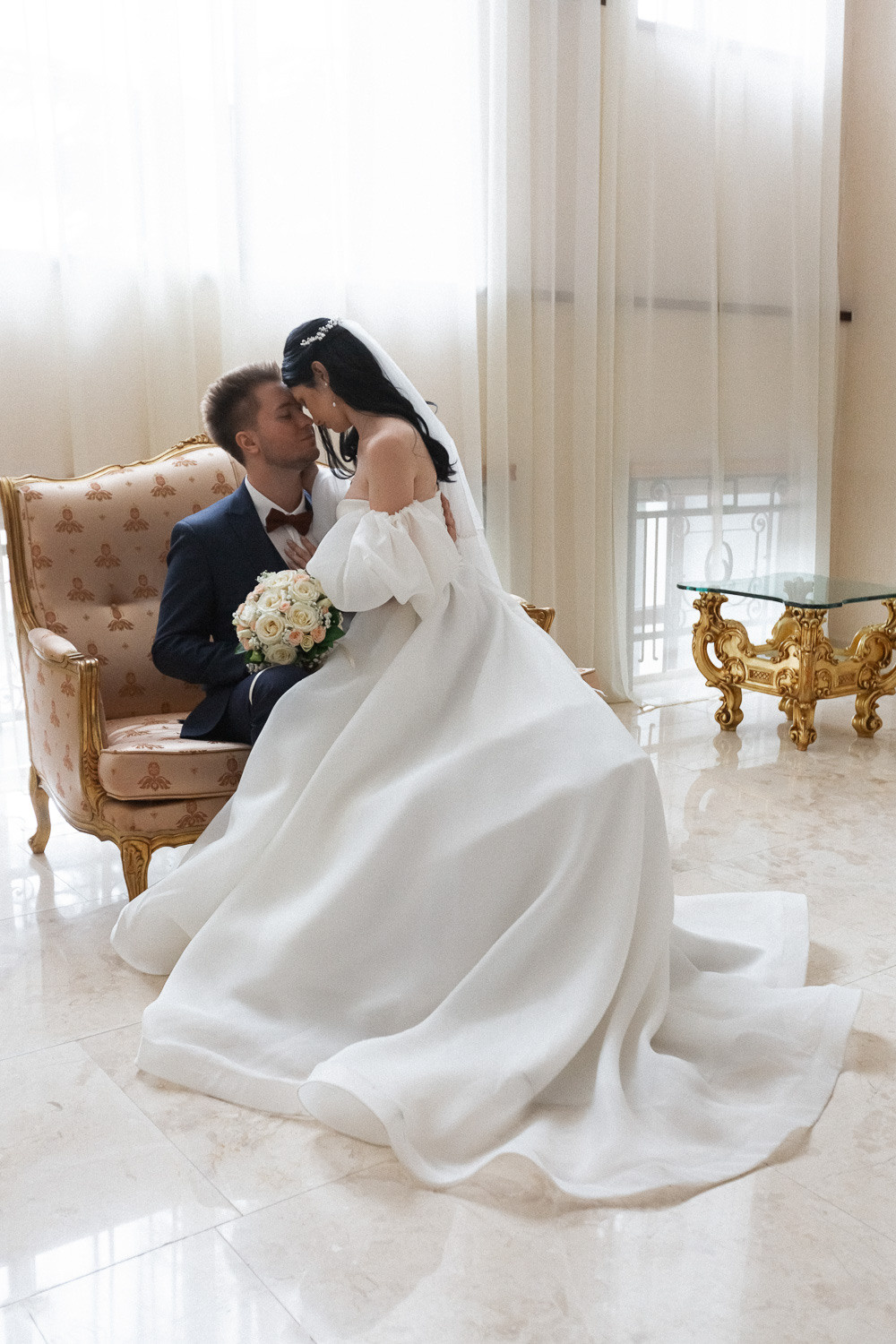 Коля и Катя - свадьба в отеле Ривьера Санрайз в Алуште. Свадебный фотограф, фотосъемка в Крыму, Севастополе, Симферополе, Ялте