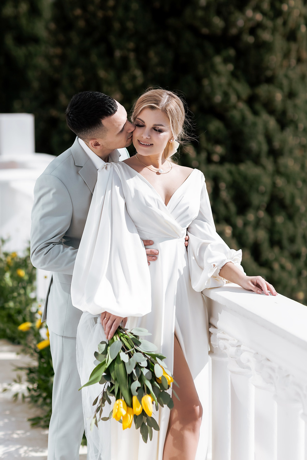 Артур и Алеся - весенняя свадьба в усадьбе 19 века в Крыму. Свадебный фотограф, фотосъемка в Крыму, Севастополе, Симферополе, Ялте