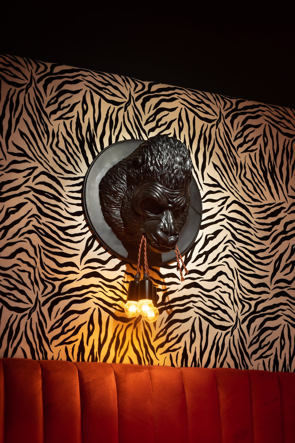 Фотосессия интерьеров кафе Место и кальянной Gorilla Hookah. Свадебный фотограф, фотосъемка в Крыму, Севастополе, Симферополе, Ялте