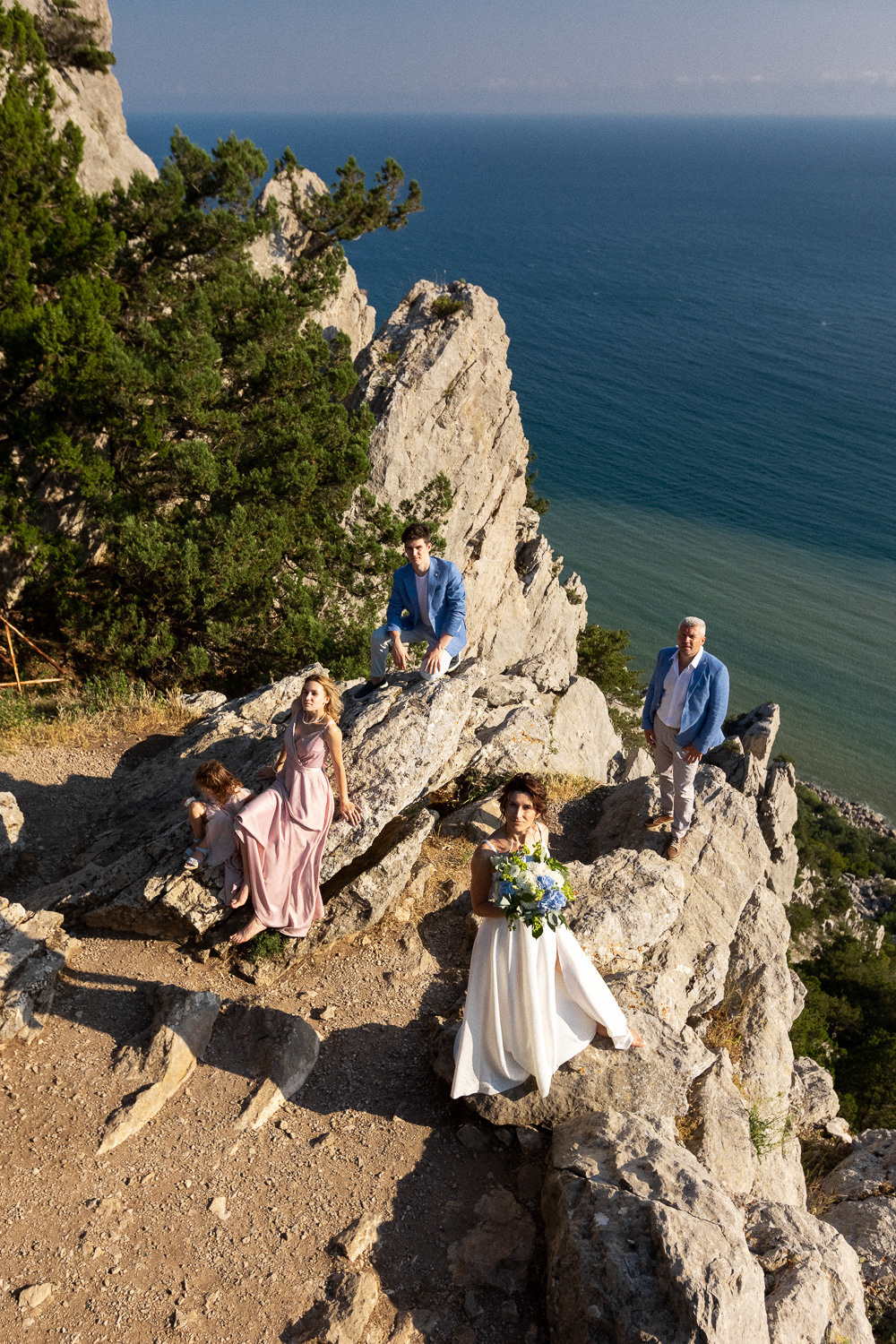 Семейная фотосессия в Симеизе на горе Кошка и на пляже у моря. Свадебный фотограф, фотосъемка в Крыму, Севастополе, Симферополе, Ялте