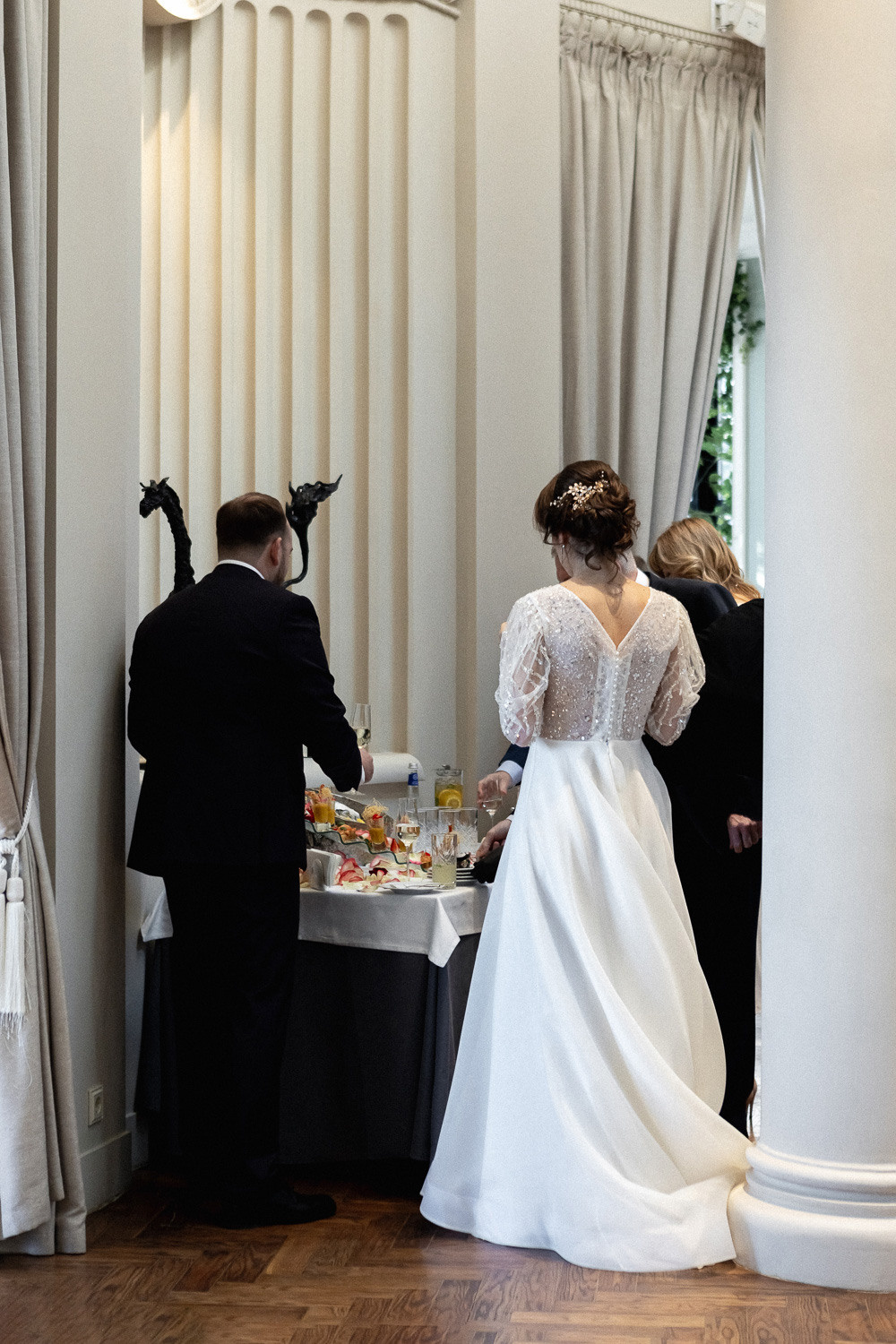 Алексей и Екатерина - свадьба для двоих в отеле Pallasa в Ялте. Свадебный фотограф, фотосъемка в Крыму, Севастополе, Симферополе, Ялте