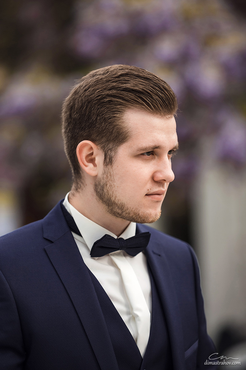 Свадебная фотосессия Ромы и Даши в глицинии. Свадебный фотограф, фотосъемка в Крыму, Севастополе, Симферополе, Ялте