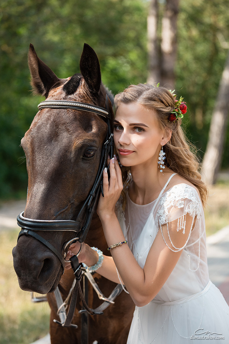 Паша и Таня свадебная фотосессия в лесу. Свадебный фотограф, фотосъемка в Крыму, Севастополе, Симферополе, Ялте