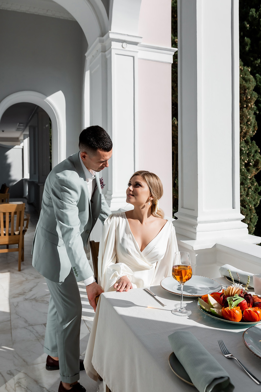 Артур и Алеся - весенняя свадьба в усадьбе 19 века в Крыму. Свадебный фотограф, фотосъемка в Крыму, Севастополе, Симферополе, Ялте