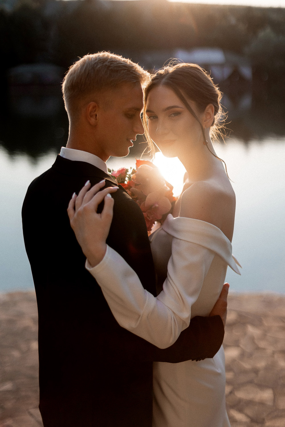 Денис и Таня - свадебная рекламная фотосессия на Грушевом озере. Свадебный фотограф, фотосъемка в Крыму, Севастополе, Симферополе, Ялте