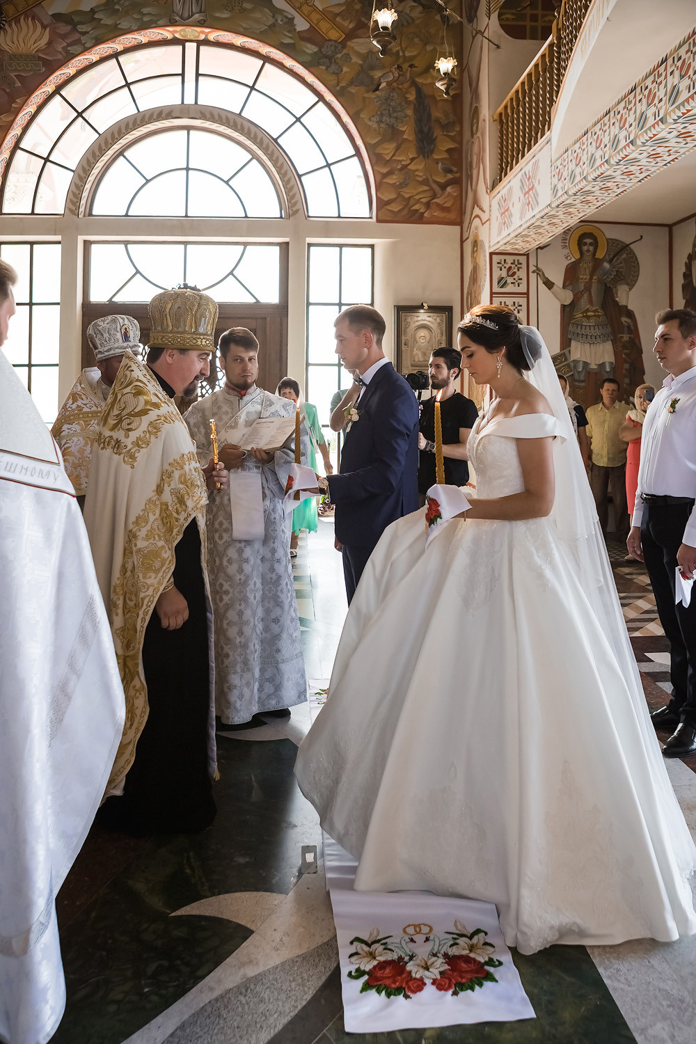 Венчание Петра и Феодосии в Храме-маяке Николая Чудотворца. Свадебный фотограф, фотосъемка в Крыму, Севастополе, Симферополе, Ялте