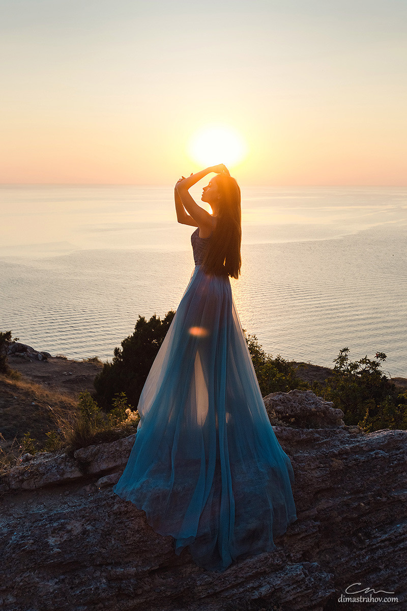 Кристина. Индивидуальная фотосессия на обрыве Фиолент. Свадебный фотограф, фотосъемка в Крыму, Севастополе, Симферополе, Ялте