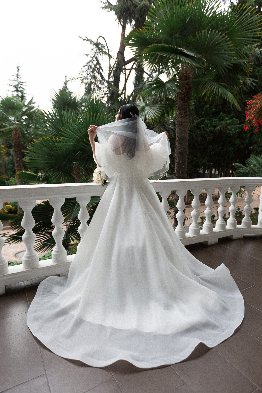 Коля и Катя - свадьба в отеле Ривьера Санрайз в Алуште. Свадебный фотограф, фотосъемка в Крыму, Севастополе, Симферополе, Ялте