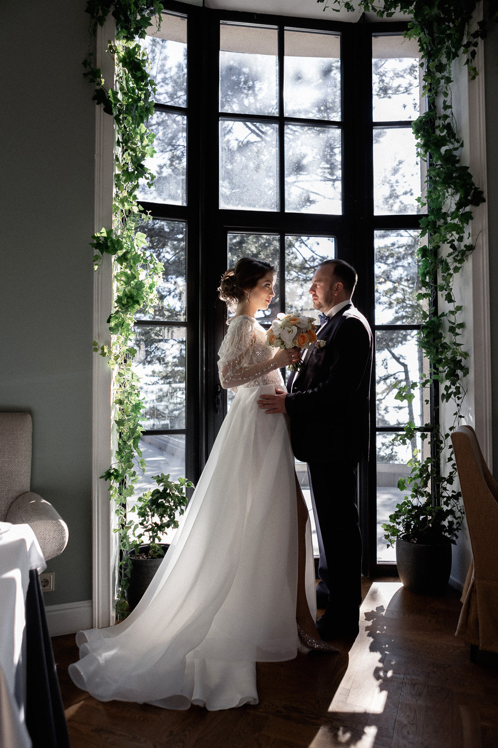 Алексей и Екатерина - свадьба для двоих в отеле Pallasa в Ялте. Свадебный фотограф, фотосъемка в Крыму, Севастополе, Симферополе, Ялте