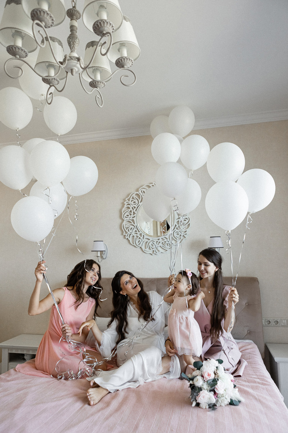 Женя и Настя - свадьба в Гурзуфе в отеле Алтея и Ливадийском дворце. Свадебный фотограф, фотосъемка в Крыму, Севастополе, Симферополе, Ялте