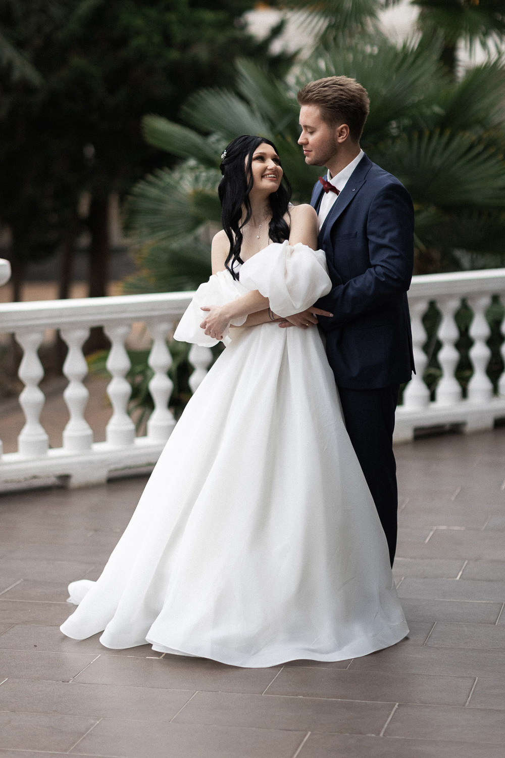 Коля и Катя - свадьба в отеле Ривьера Санрайз в Алуште. Свадебный фотограф, фотосъемка в Крыму, Севастополе, Симферополе, Ялте