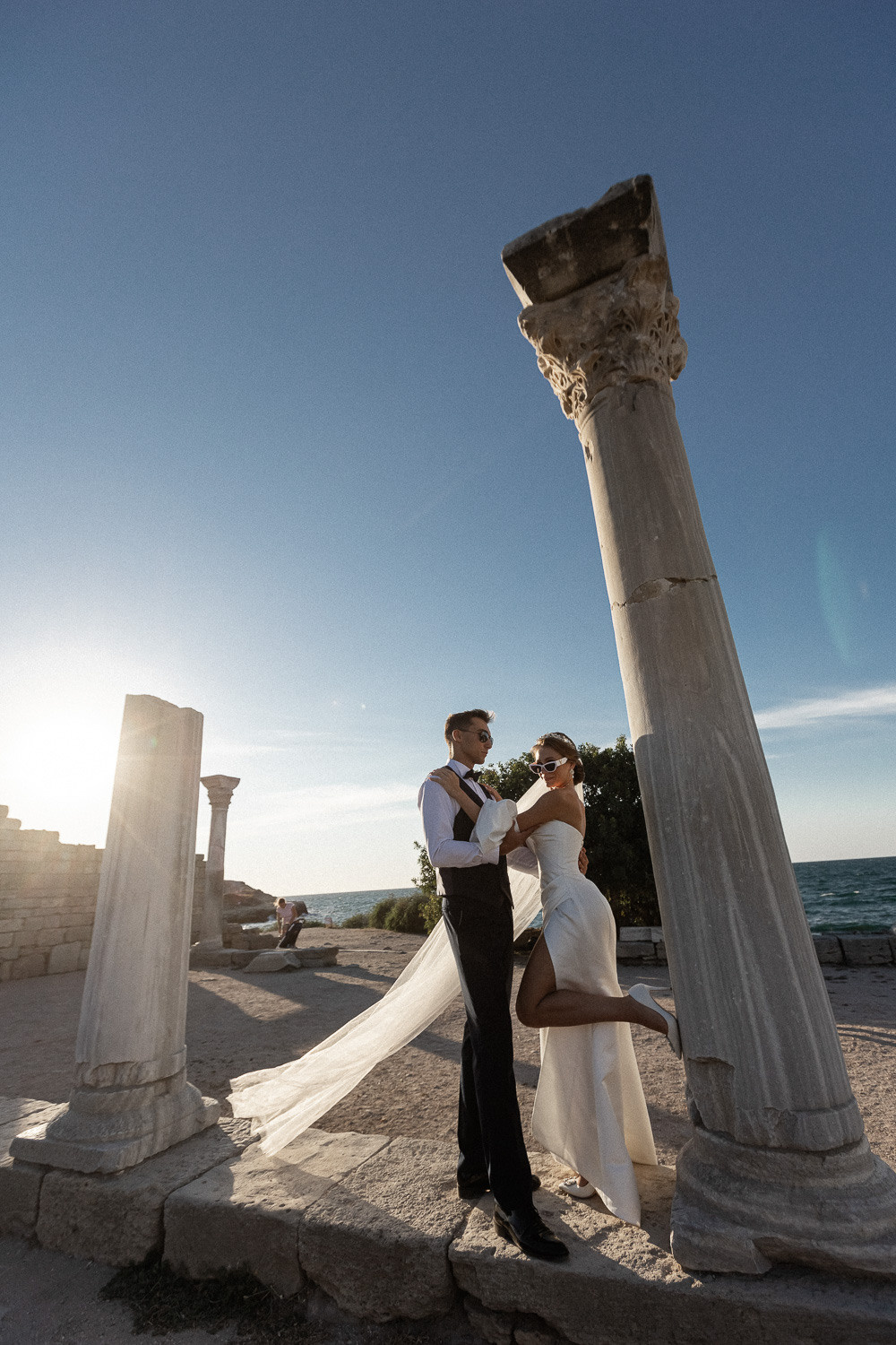 Артём и София - свадебная фотосессия в заповедние Херсонес. Свадебный фотограф, фотосъемка в Крыму, Севастополе, Симферополе, Ялте