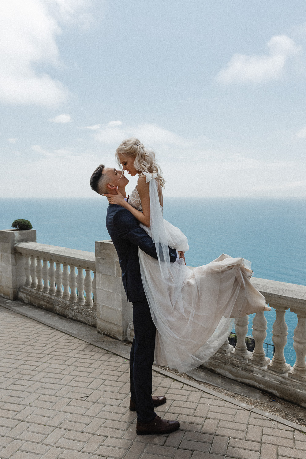 Сергей и Глафира - свадьба для двоих весной в Севастополе. Свадебный фотограф, фотосъемка в Крыму, Севастополе, Симферополе, Ялте