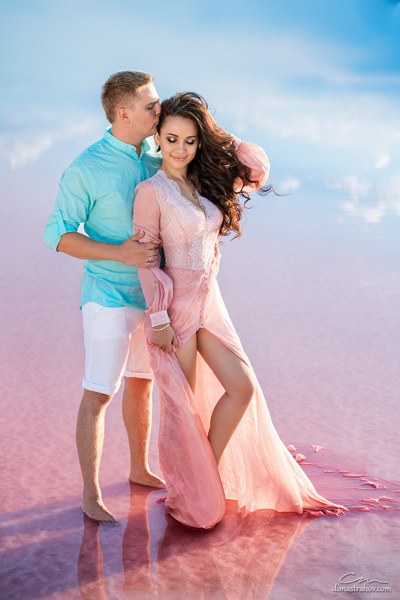 Олег и Таня - Лавстори на розовом озере Сасык Сиваш. Свадебный фотограф, фотосъемка в Крыму, Севастополе, Симферополе, Ялте