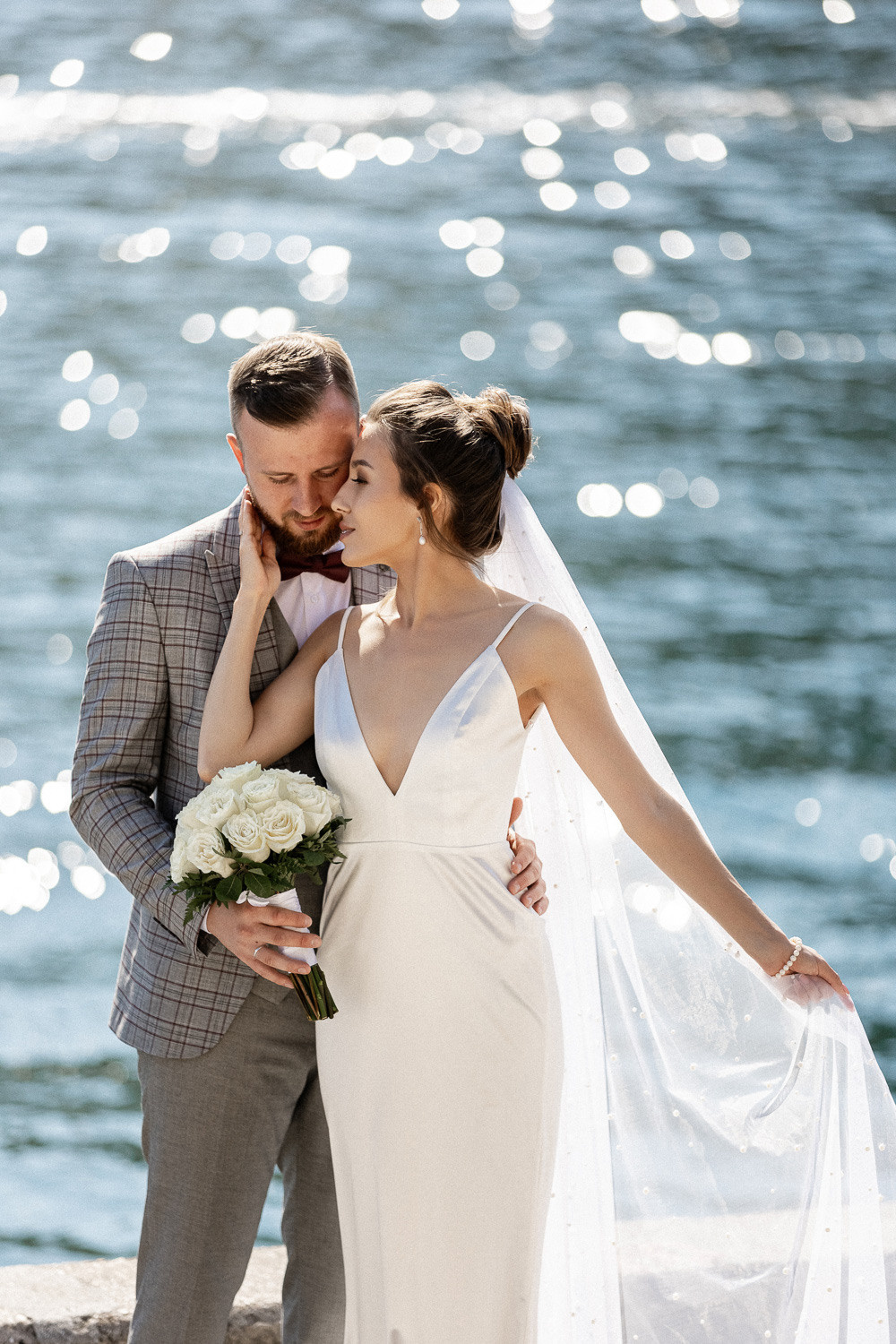 Денис и Аделя - свадьба для двоих в Балаклаве. Свадебный фотограф, фотосъемка в Крыму, Севастополе, Симферополе, Ялте