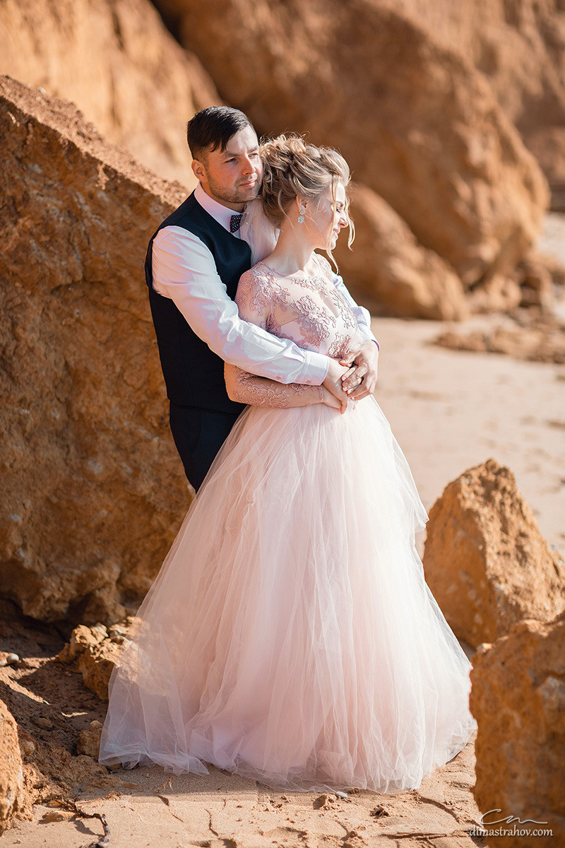 Свадебная фотосессия в Крыму в горах на море в необычных местах Севаст. Свадебный фотограф, фотосъемка в Крыму, Севастополе, Симферополе, Ялте