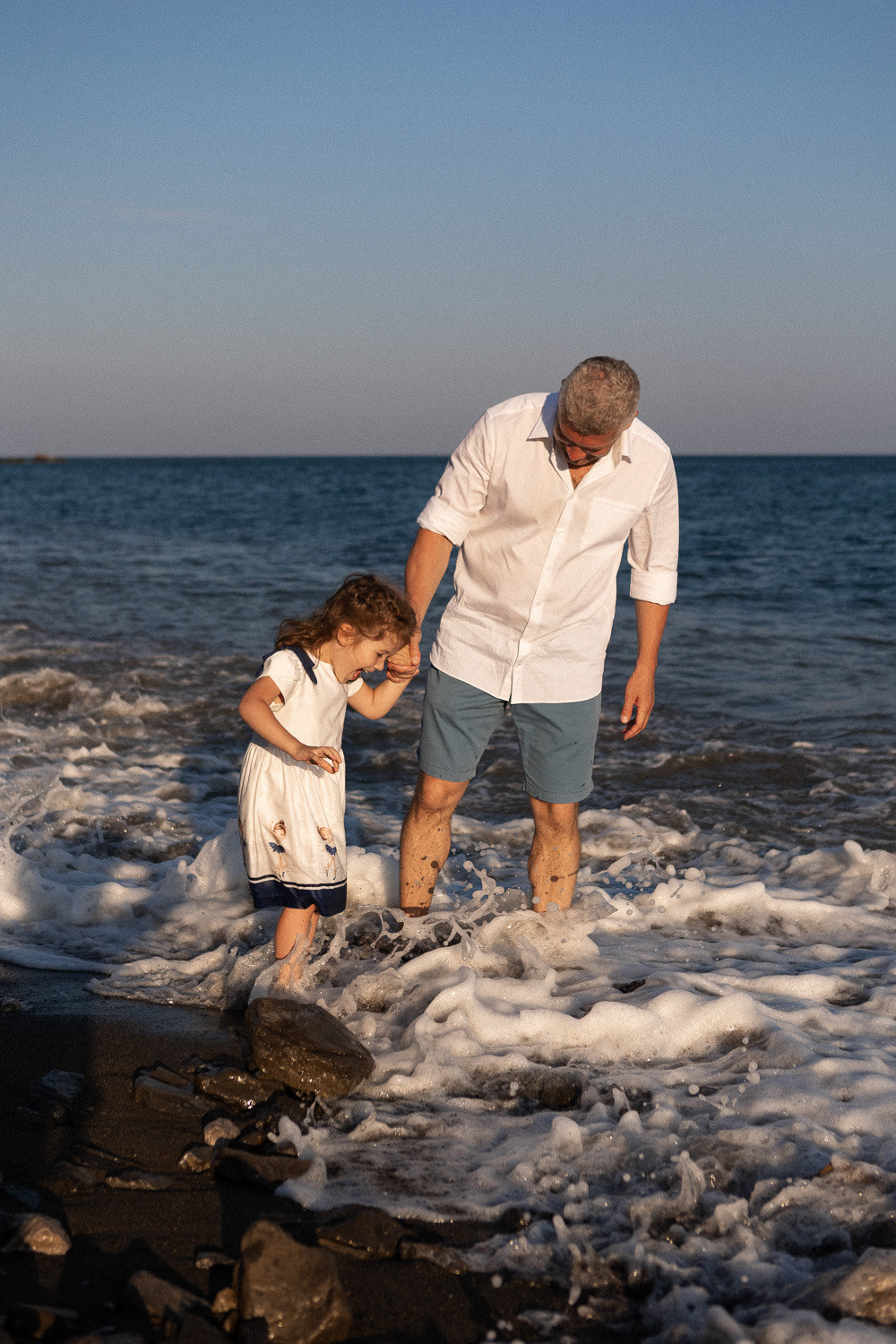 Семейная фотосессия в Симеизе на горе Кошка и на пляже у моря. Свадебный фотограф, фотосъемка в Крыму, Севастополе, Симферополе, Ялте
