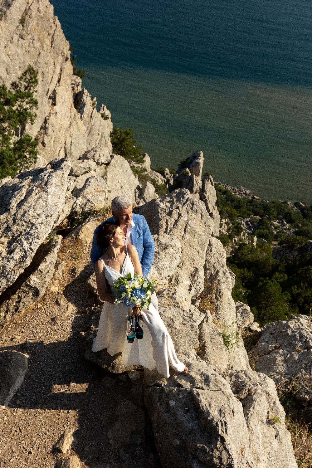 Семейная фотосессия в Симеизе на горе Кошка и на пляже у моря. Свадебный фотограф, фотосъемка в Крыму, Севастополе, Симферополе, Ялте