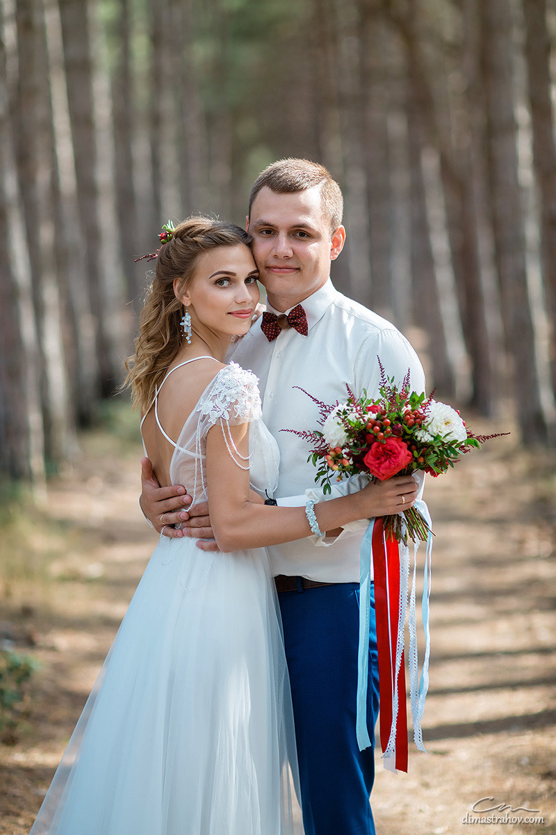 Паша и Таня свадебная фотосессия в лесу. Свадебный фотограф, фотосъемка в Крыму, Севастополе, Симферополе, Ялте