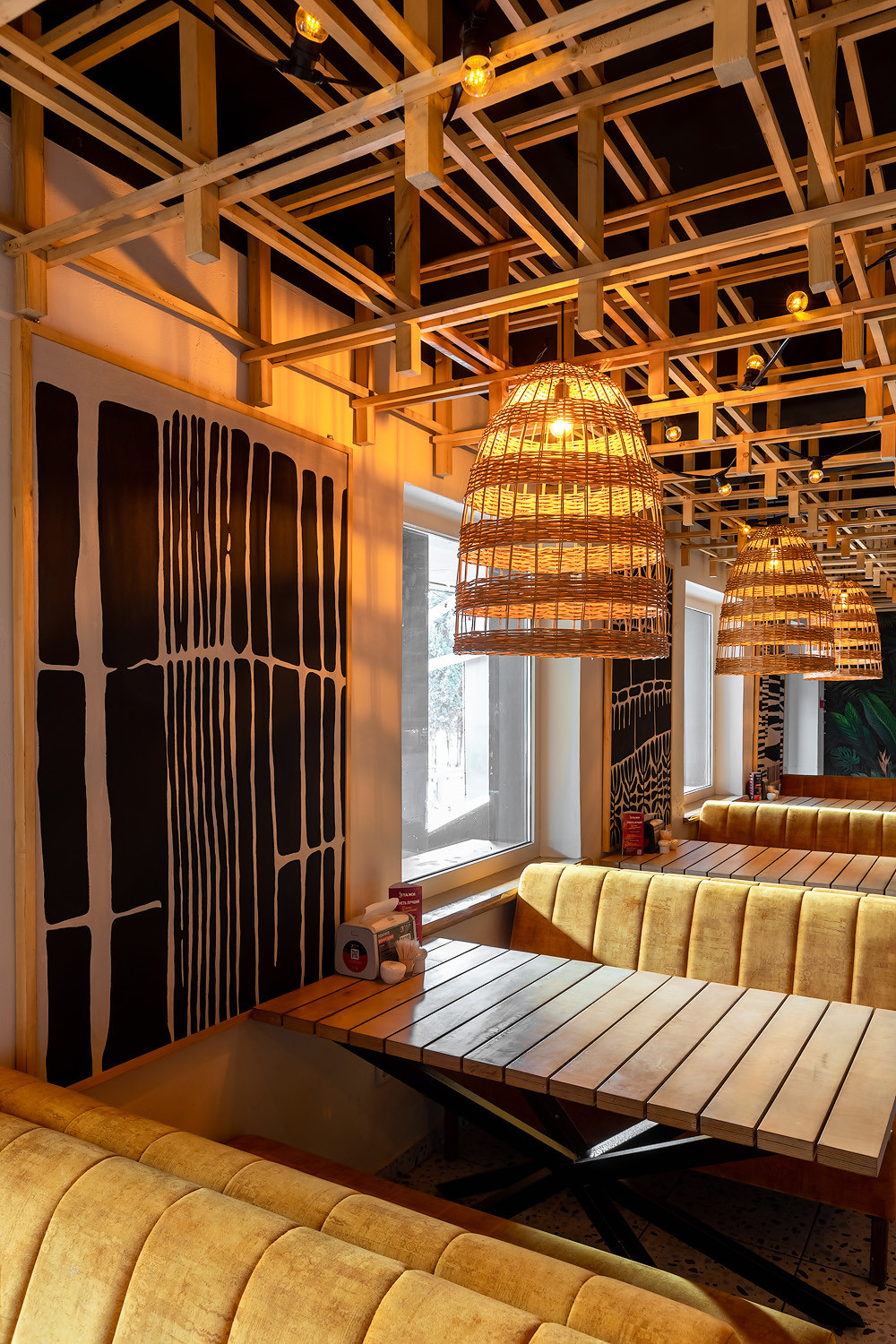 Фотосессия интерьеров кафе Место и кальянной Gorilla Hookah. Свадебный фотограф, фотосъемка в Крыму, Севастополе, Симферополе, Ялте