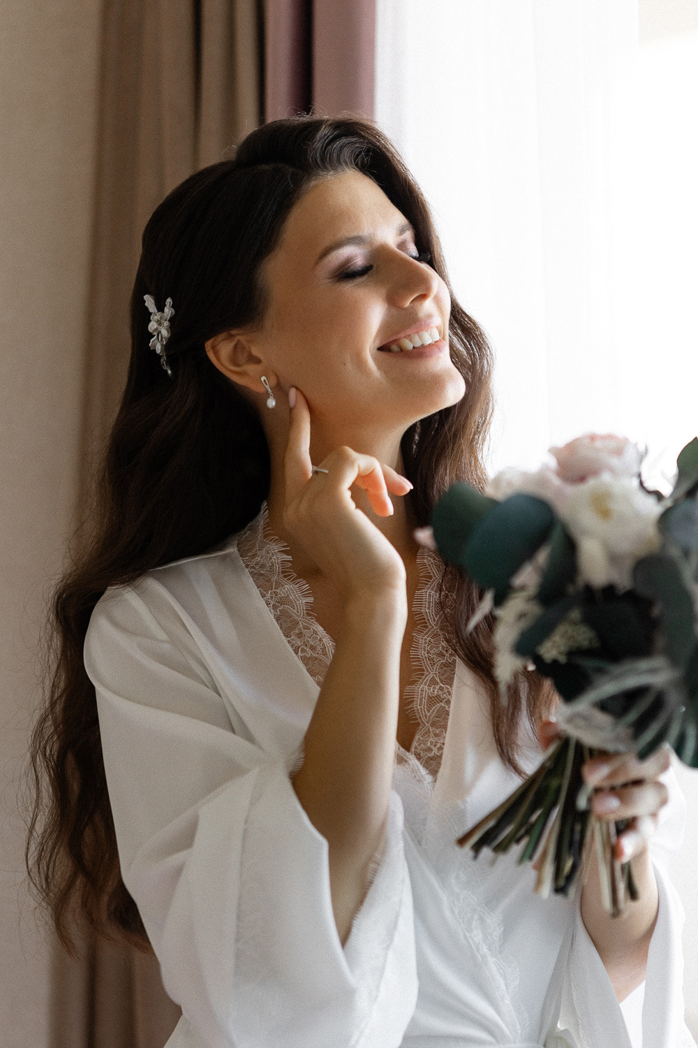 Женя и Настя - свадьба в Гурзуфе в отеле Алтея и Ливадийском дворце. Свадебный фотограф, фотосъемка в Крыму, Севастополе, Симферополе, Ялте