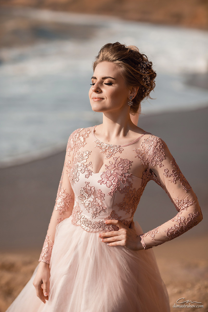 Свадебная фотосессия в Крыму в горах на море в необычных местах Севаст. Свадебный фотограф, фотосъемка в Крыму, Севастополе, Симферополе, Ялте