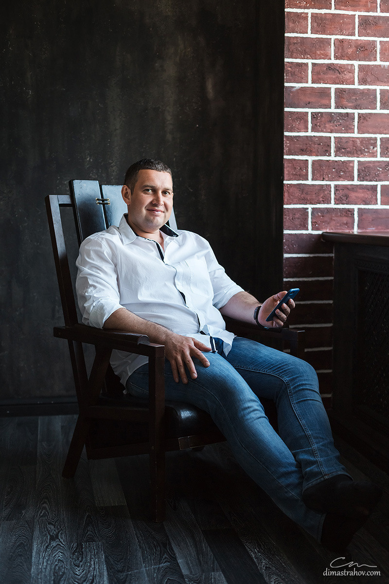 Семейная фотосессия в ожидании Чуда в студии. Свадебный фотограф, фотосъемка в Крыму, Севастополе, Симферополе, Ялте