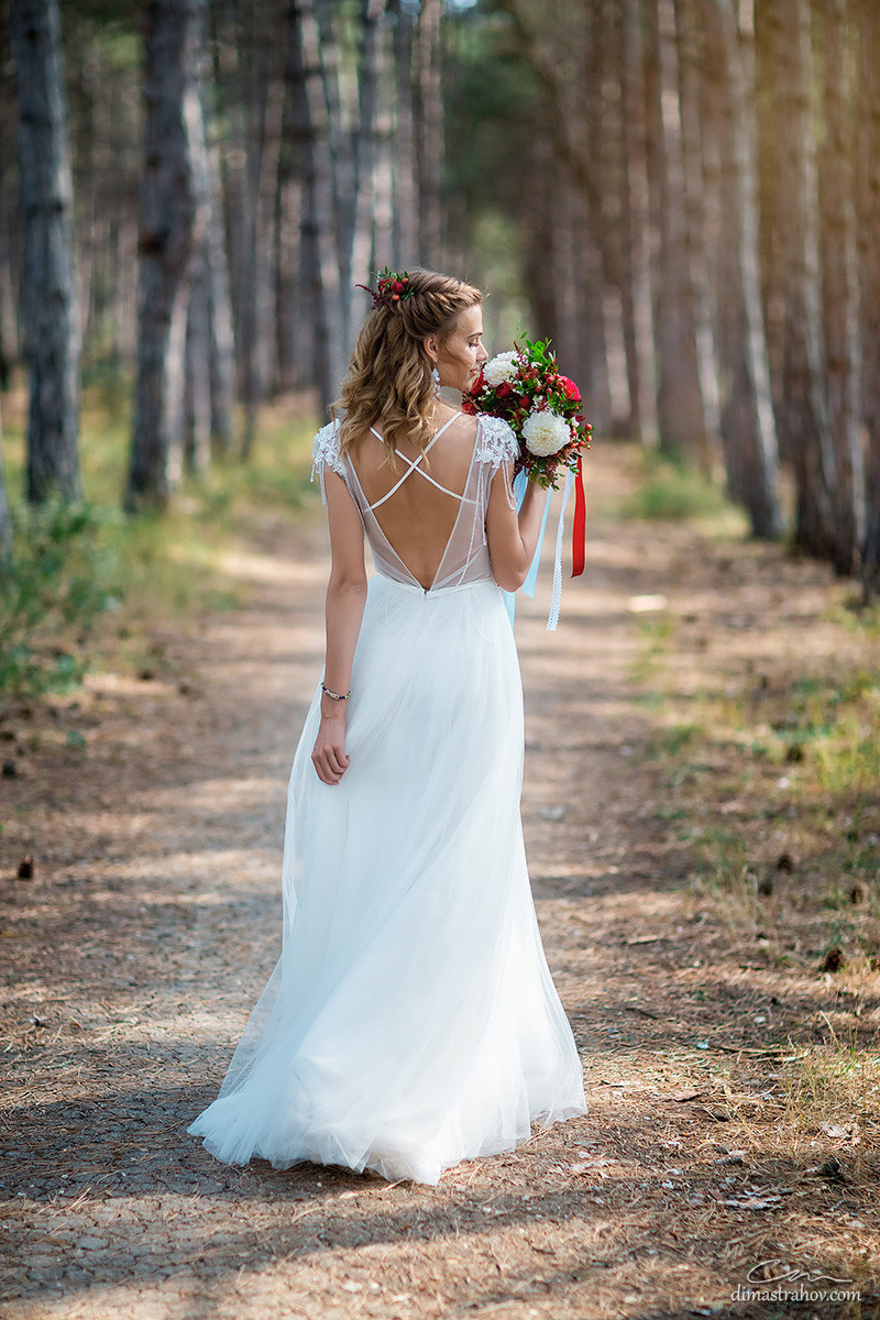 Паша и Таня свадебная фотосессия в лесу. Свадебный фотограф, фотосъемка в Крыму, Севастополе, Симферополе, Ялте