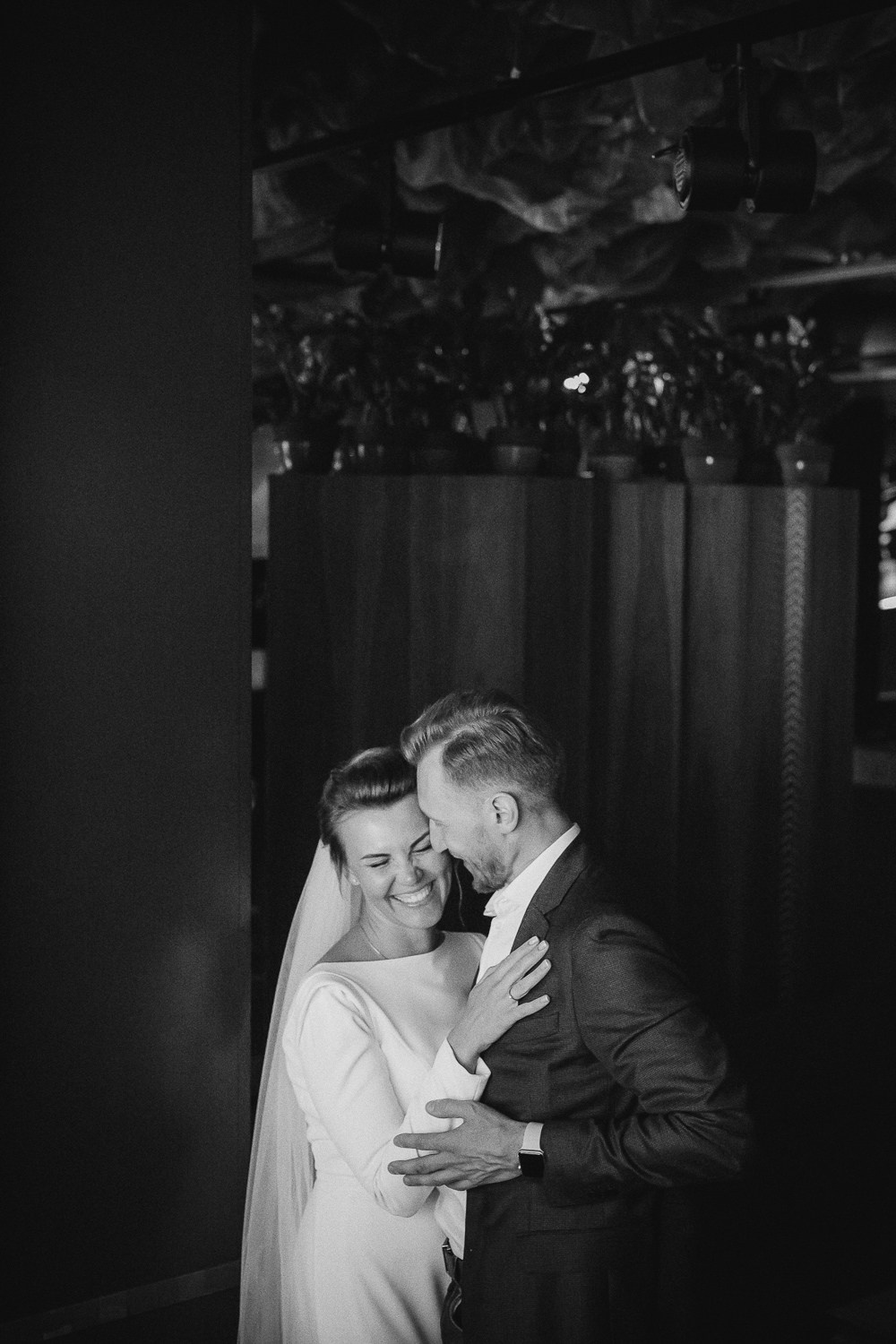 Камерная свадьба в Петербурге. Семейный, портретный и свадебный фотограф в Санкт-Петербурге и Москве