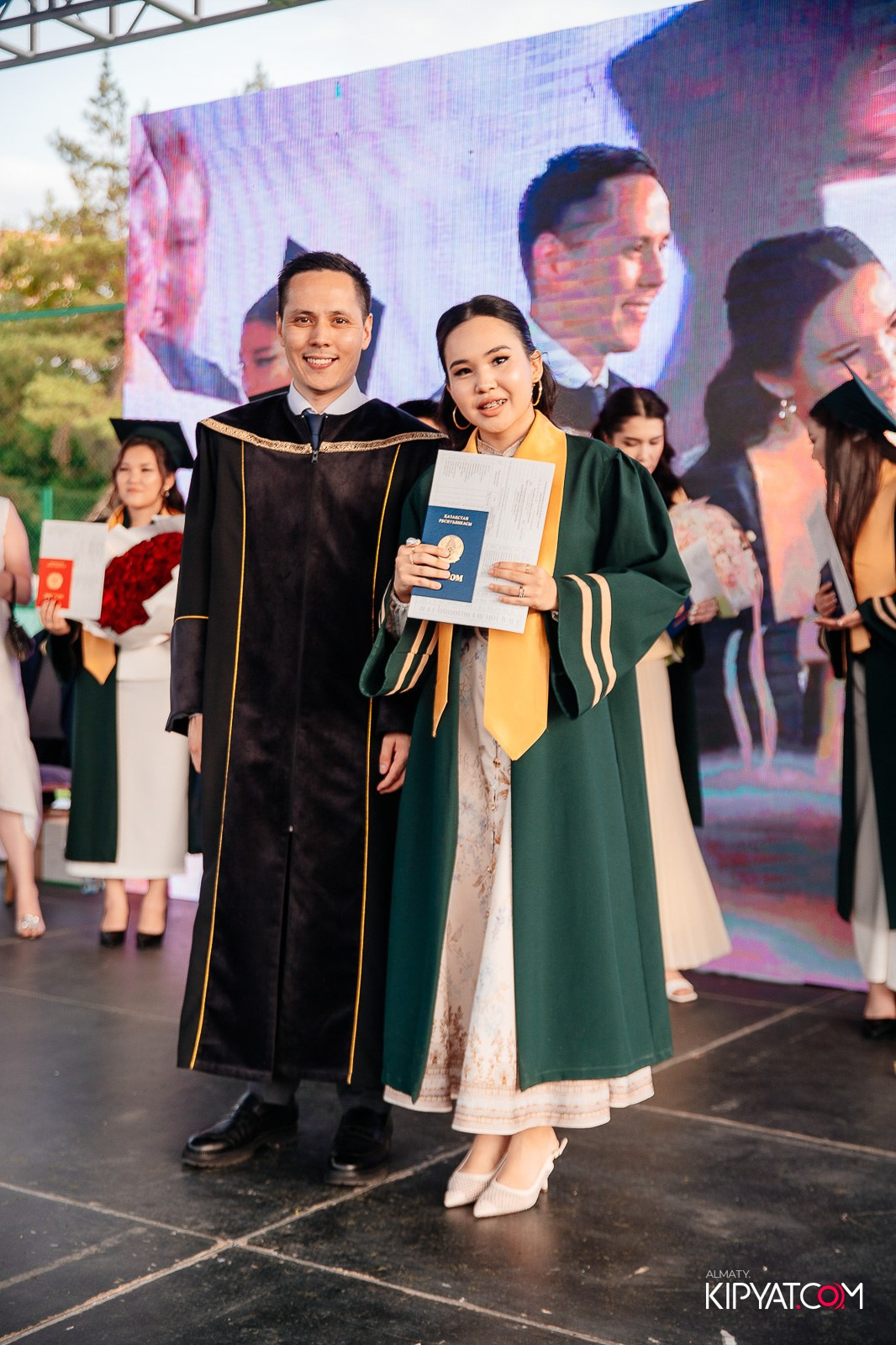 ВРУЧЕНИЕ ДИПЛОМОВ — НАРХОЗ КОЛЛЕДЖ. Part 3. КИПЯТКОМ АЛМАТЫ!