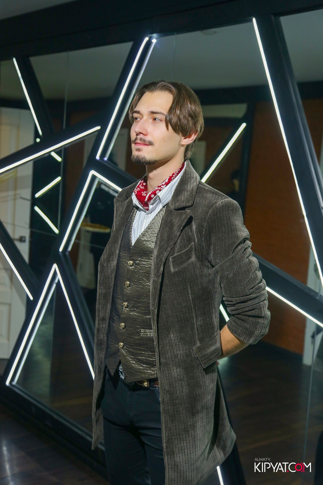 УХО И МЕДВЕДЬ НА САИНА. КИПЯТКОМ АЛМАТЫ! Фотосъемка мероприятий в Алматы