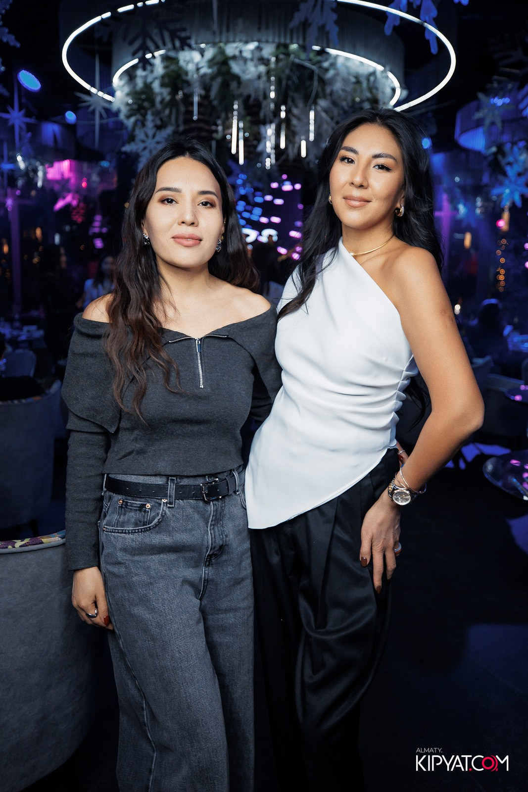 FRIENDS BAR & TERRACE. КИПЯТКОМ АЛМАТЫ!