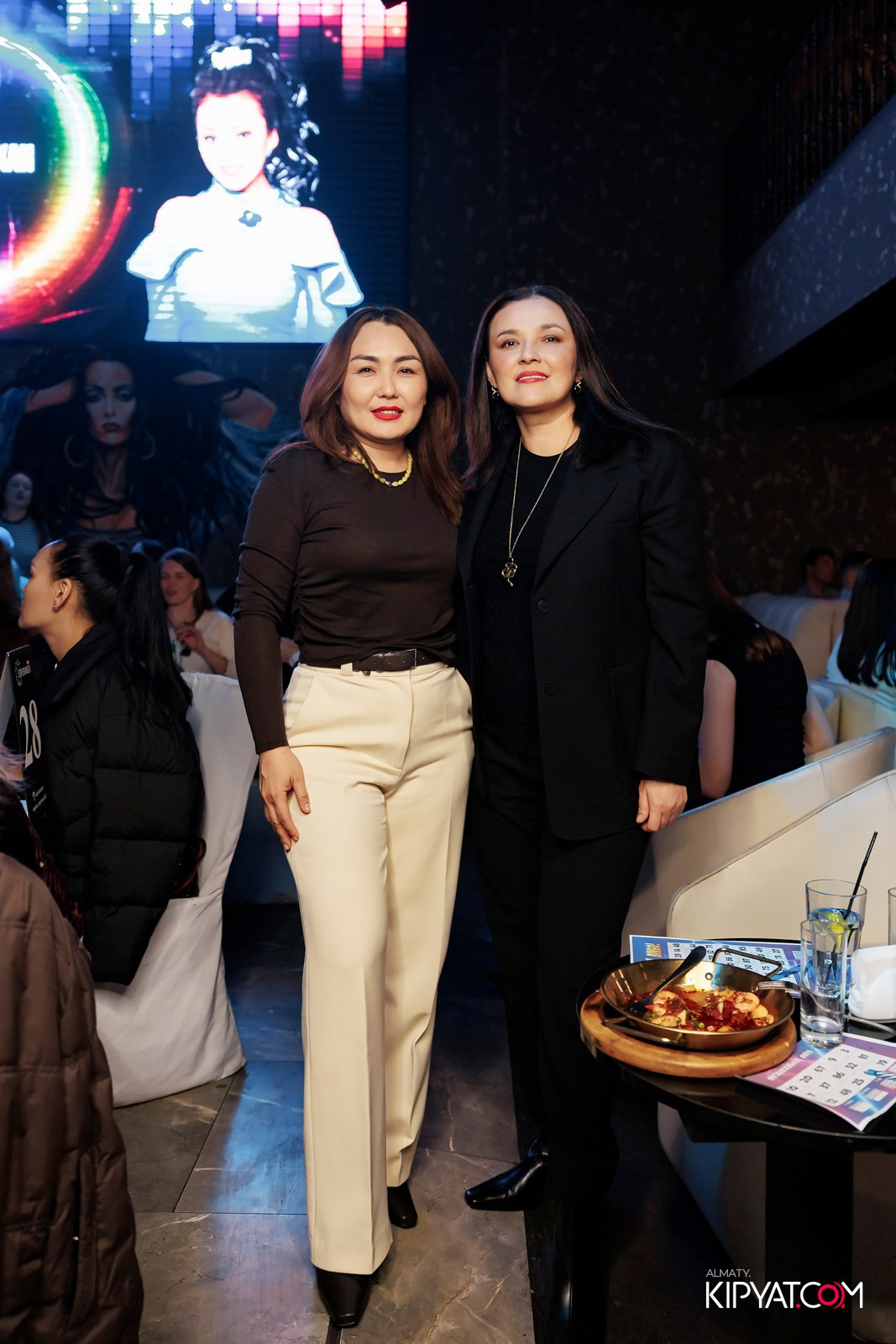 МУЗЫКАЛЬНОЕ ЛОТО В HIT RETRO. КИПЯТКОМ АЛМАТЫ! Фотосъемка мероприятий в Алматы