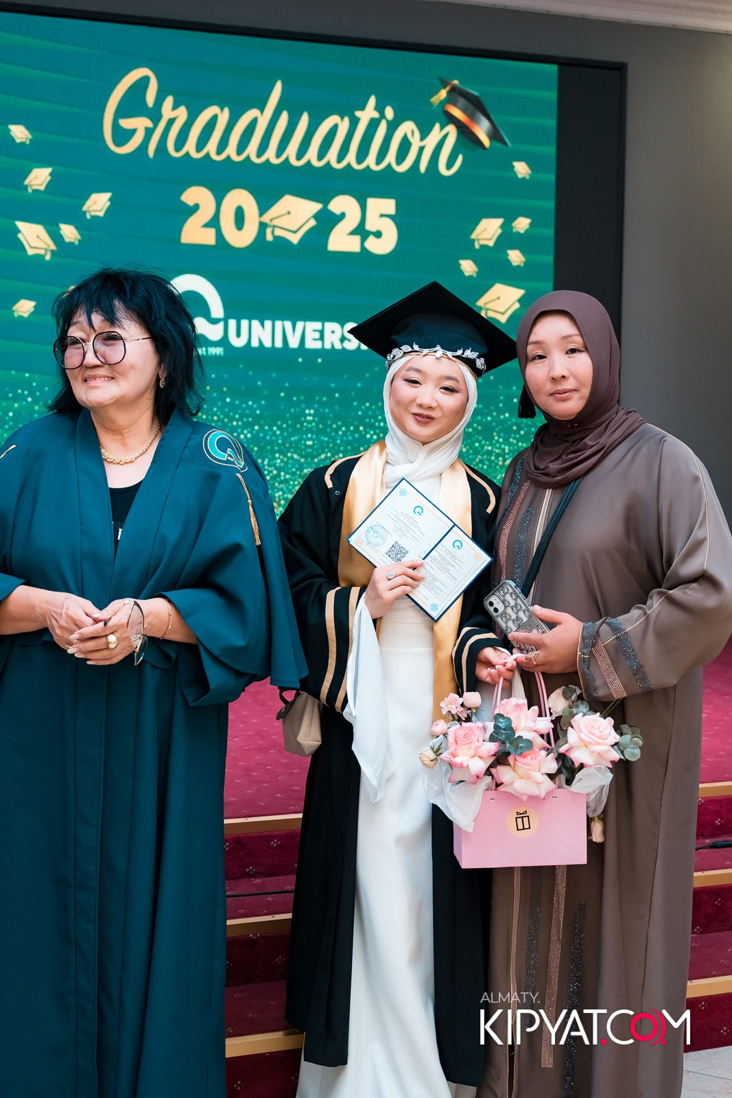 GRADUATION 2025 Q UNIVERSITY. КИПЯТКОМ АЛМАТЫ!