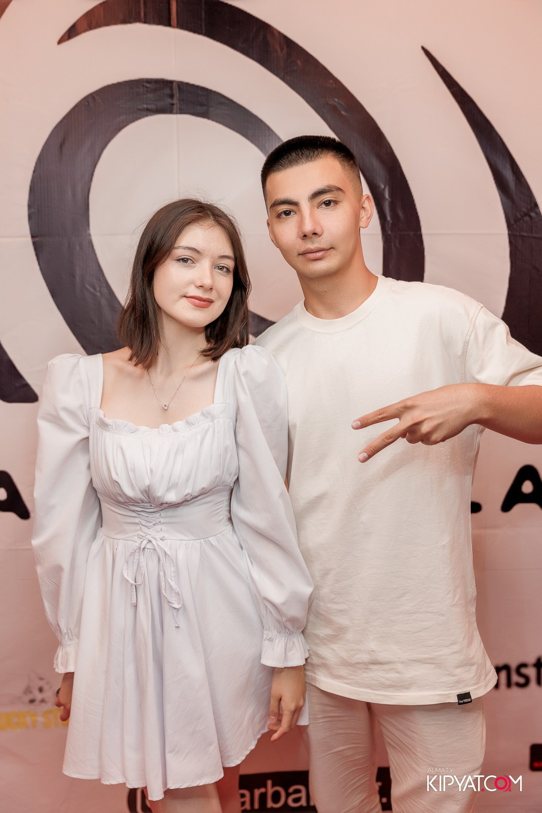 ПРЕЗЕНТАЦИЯ 10 ГРУППЫ КИНОПРОЕКТА STARBALALAR. КИПЯТКОМ АЛМАТЫ!