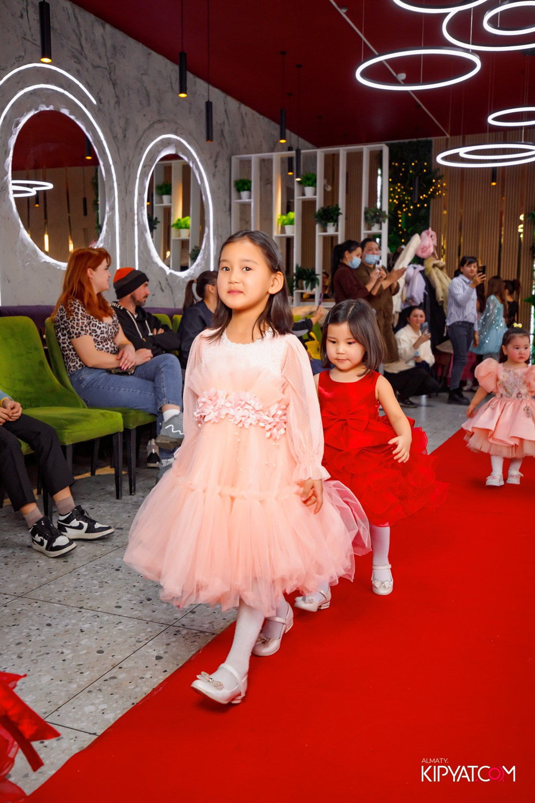 FASHION DAY 2025 КАФЕ ЖАКСЫЛЫК. КИПЯТКОМ АЛМАТЫ!