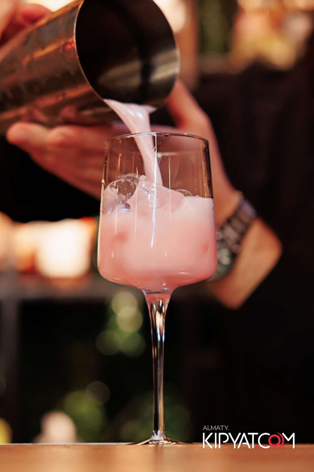 MYATA LOUNGE НА МЕНДИКУЛОВА 6 ЛЕТ. КИПЯТКОМ АЛМАТЫ!