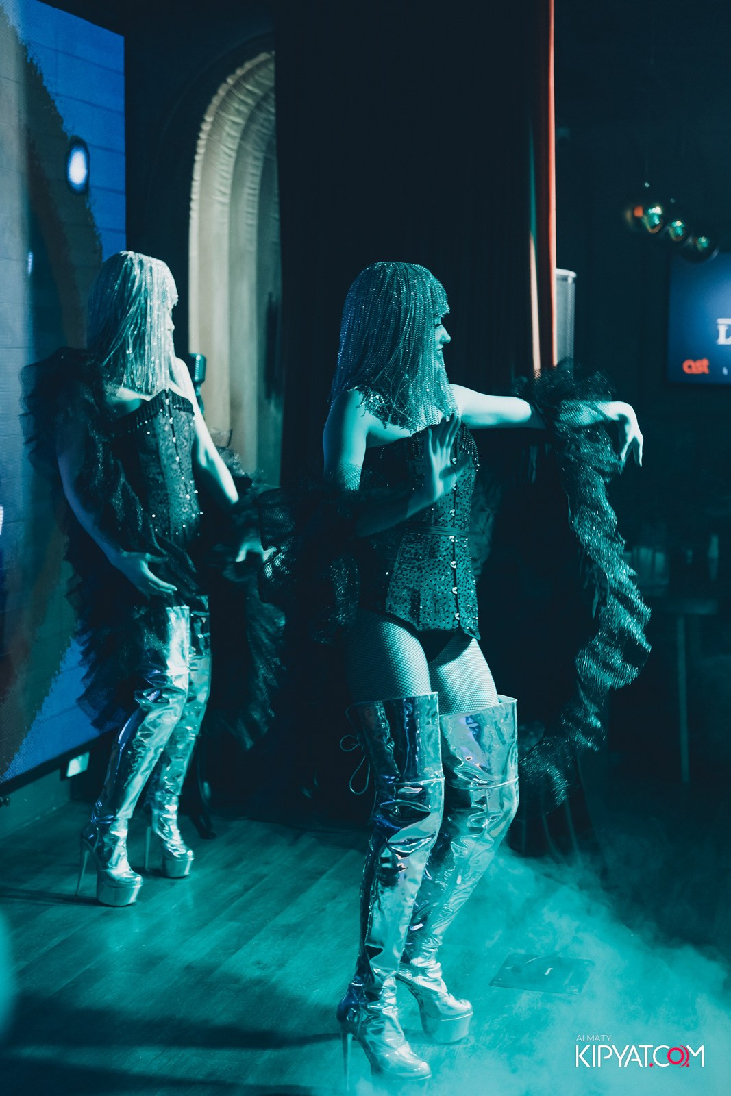 LAUREATE GRANDE CAFE. КИПЯТКОМ АЛМАТЫ!