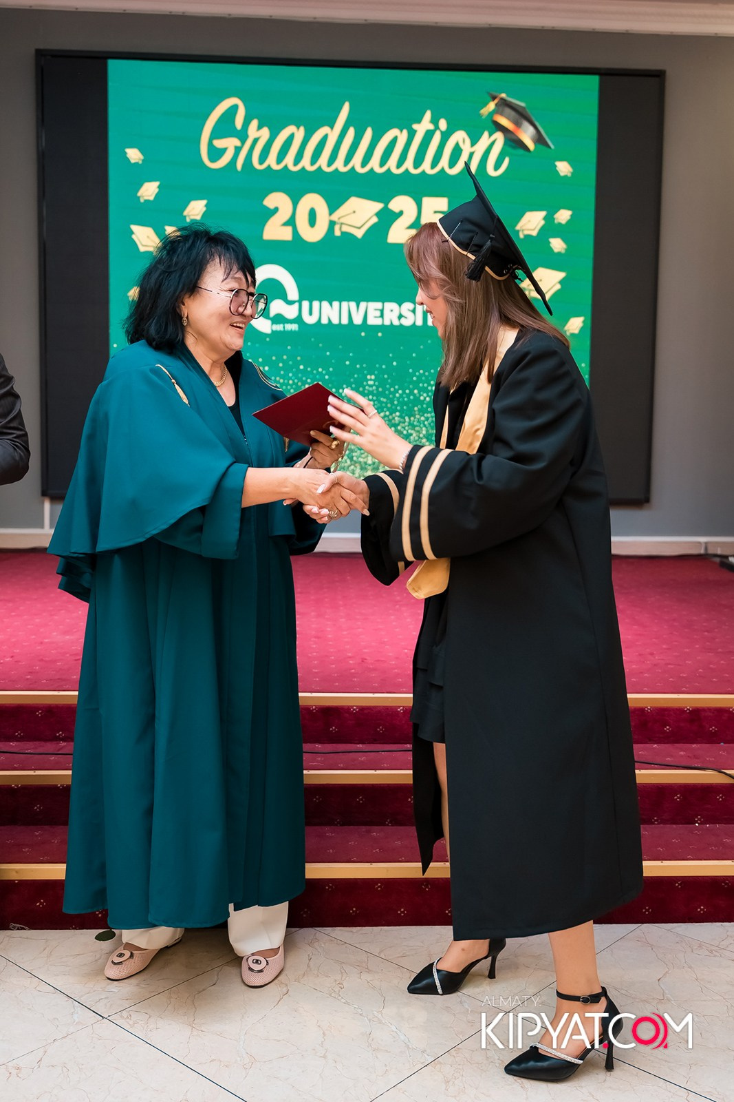 GRADUATION 2025 Q UNIVERSITY. КИПЯТКОМ АЛМАТЫ!