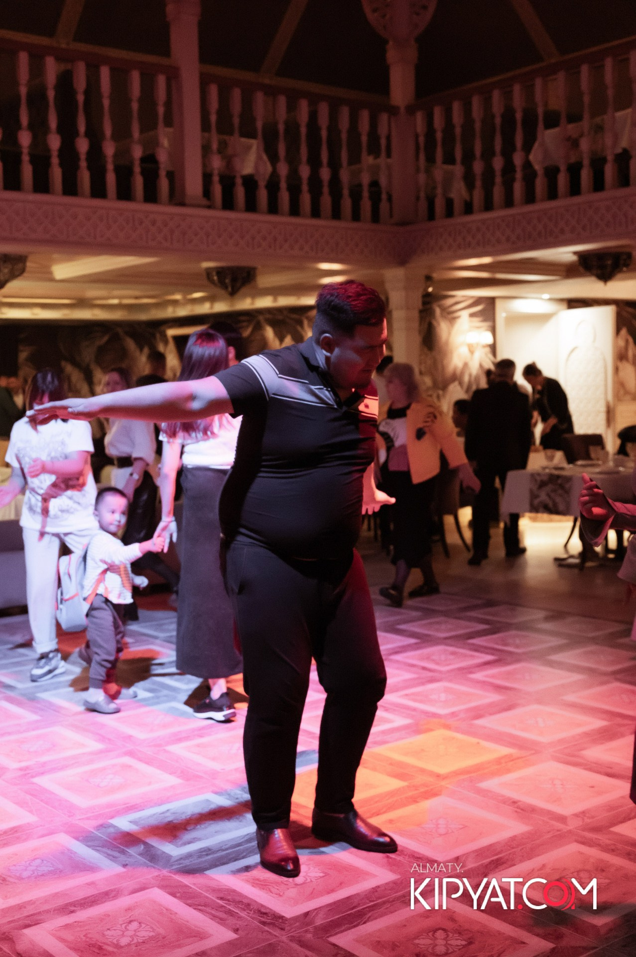 ALAZANI НА КАБАНБАЙ БАТЫРА. КИПЯТКОМ АЛМАТЫ!