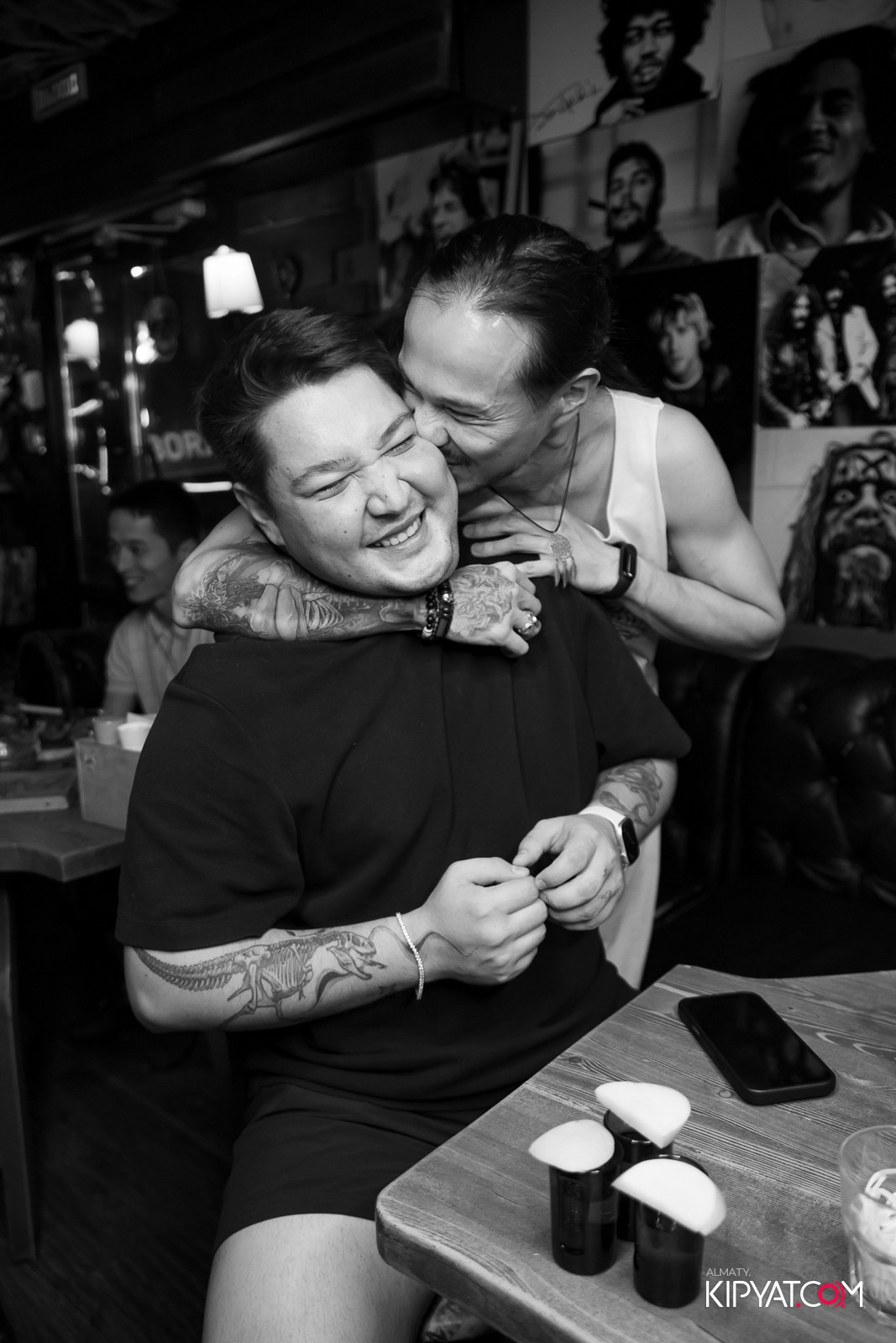 VICTORY PUB. КИПЯТКОМ АЛМАТЫ!