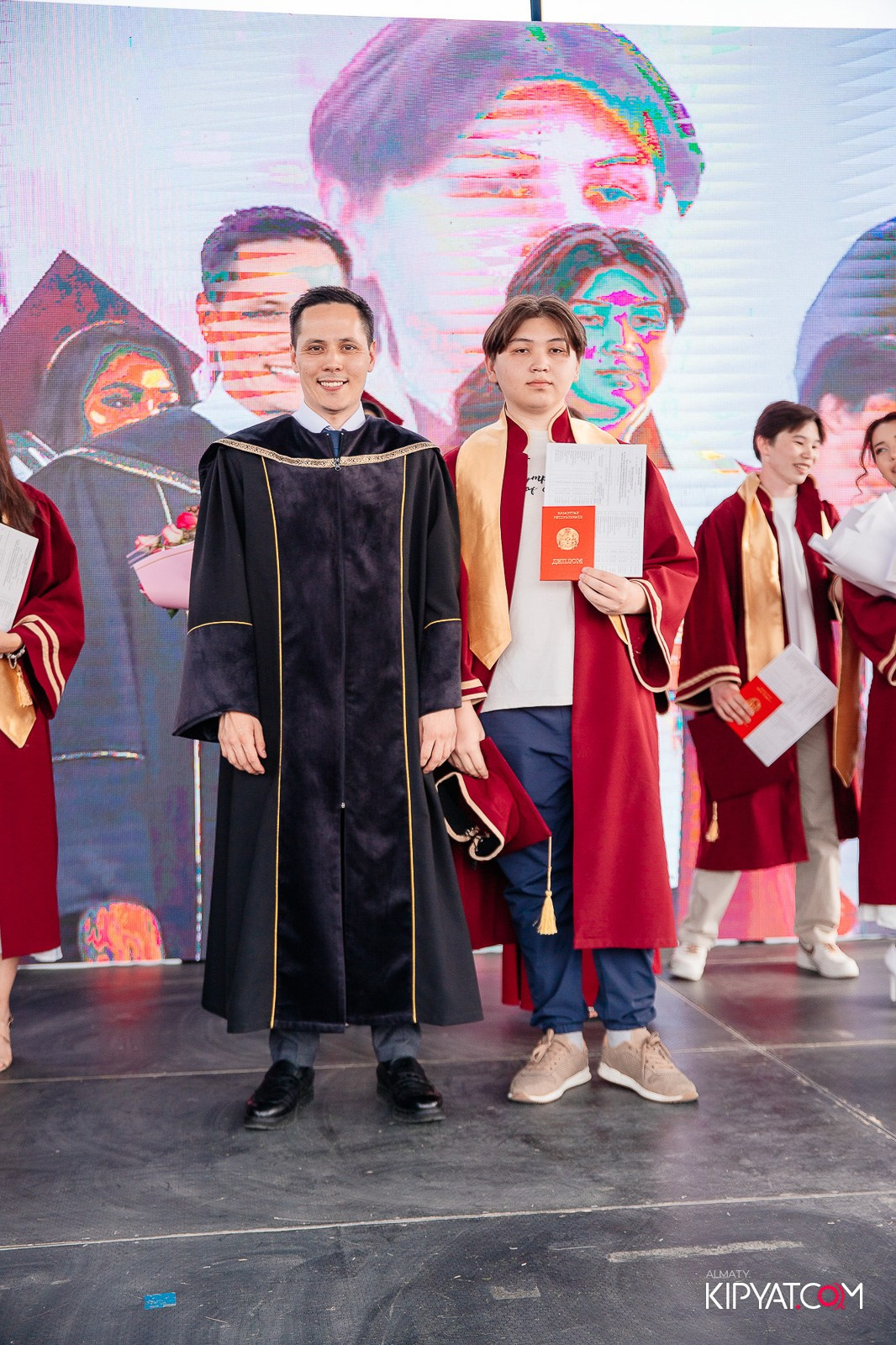 ВРУЧЕНИЕ ДИПЛОМОВ — НАРХОЗ КОЛЛЕДЖ. Part 4. КИПЯТКОМ АЛМАТЫ!