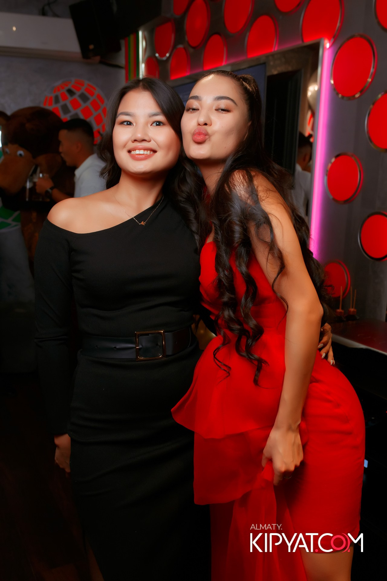 УХО И МЕДВЕДЬ НА САИНА. КИПЯТКОМ АЛМАТЫ!